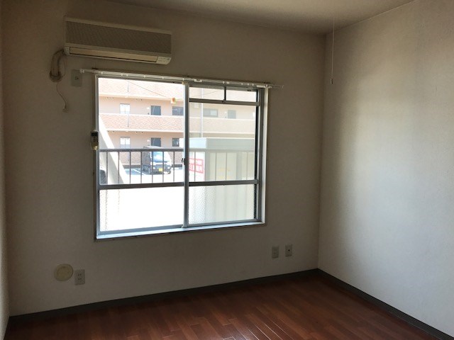 その他部屋・スペース　広くて明るい寝室