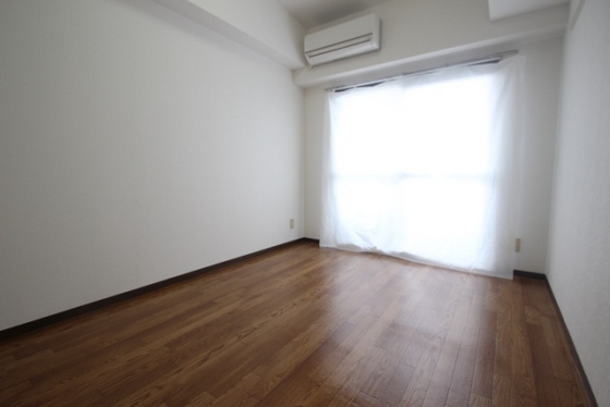 居室・リビング　※別部屋の写真です