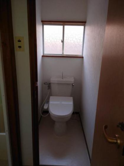 トイレ　※別の部屋の写真です