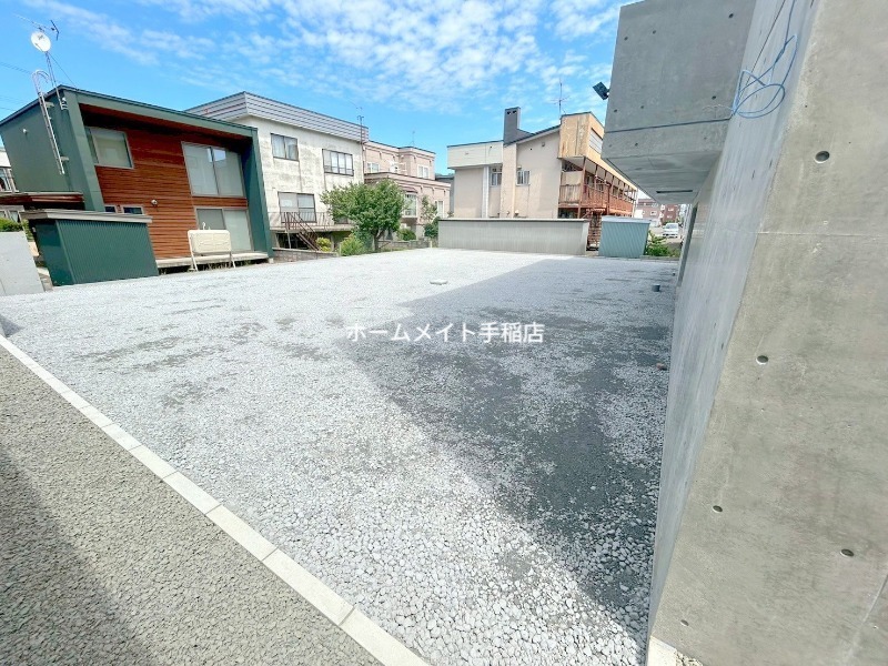 駐車場　駐車スペースでございます！