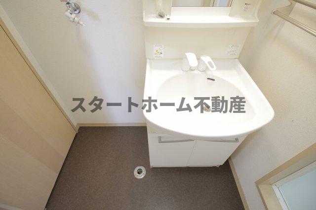 洗面設備　忙しい朝には欠かせない洗面所です