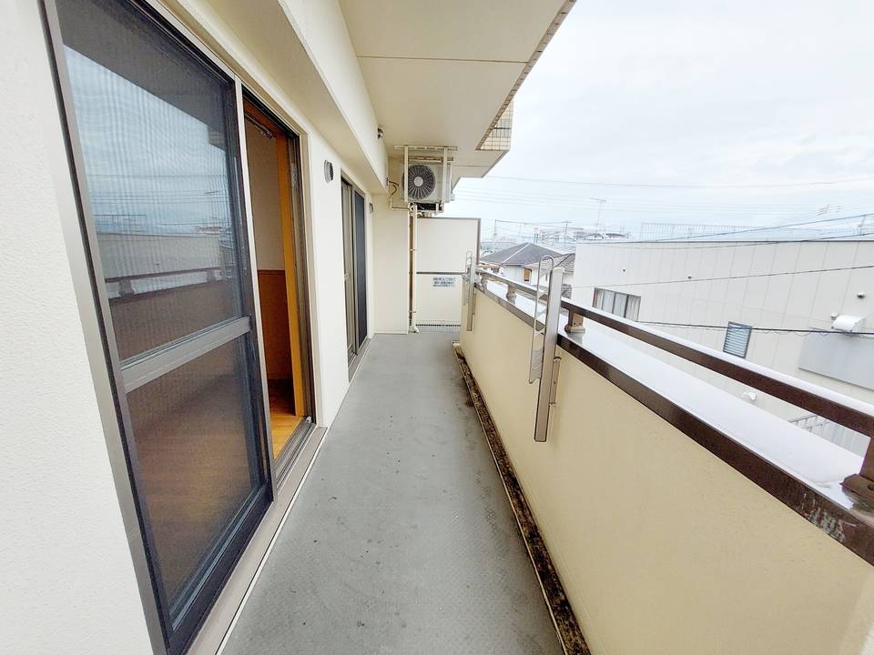 バルコニー　バルコニー