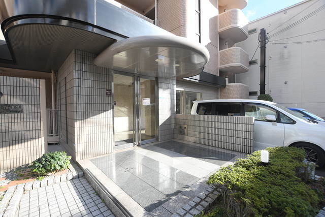 エントランス　エントランス