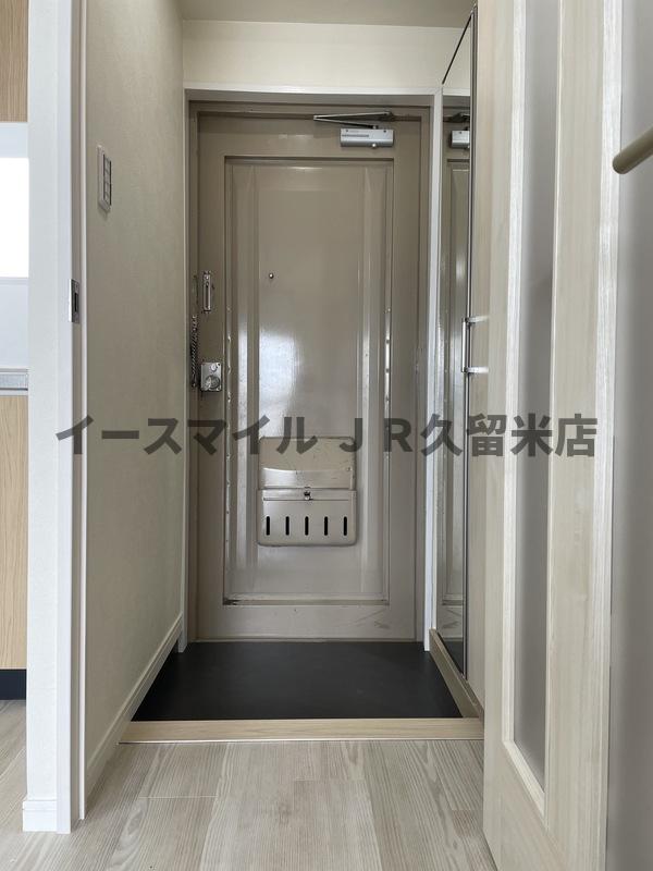 玄関　収納もある玄関です