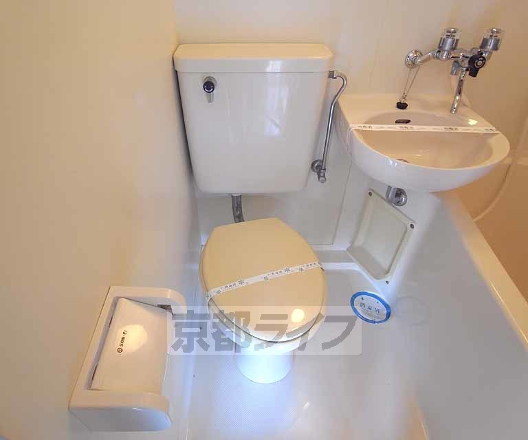 トイレ　・お部屋探しは京都ライフまで・