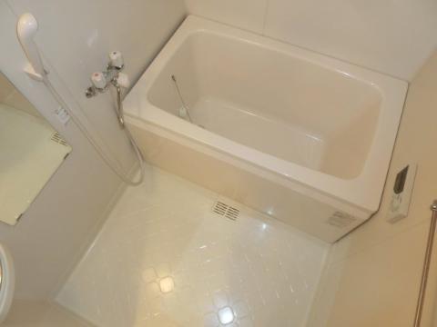 バーンフリート総持寺　バス・シャワールーム　バス