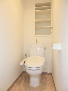 バーンフリート総持寺　トイレ　シャワー付トイレ