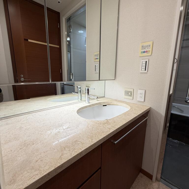 洗面設備　洗面化粧台