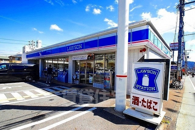コンビニ　ローソン　東大阪御厨六丁目店（コンビニ）まで424m