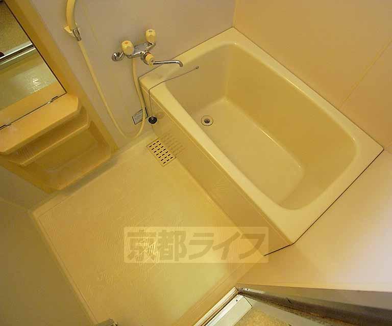 バス・シャワールーム　一日の疲れは取りましょう