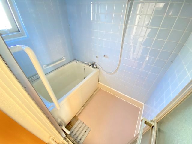 バス・シャワールーム　追い炊き機能付き★