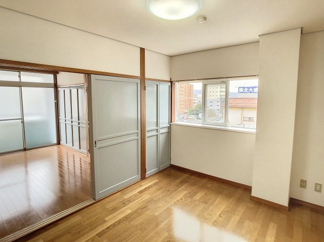 居室・リビング　ゆったりした洋室です