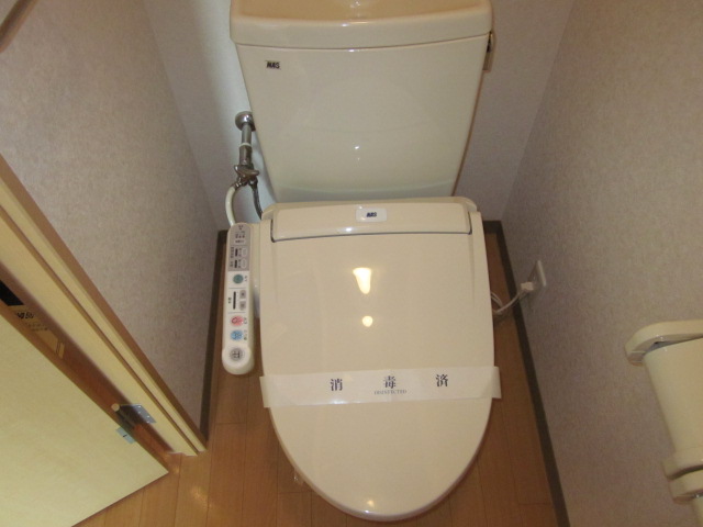 トイレ　シャワー付トイレ