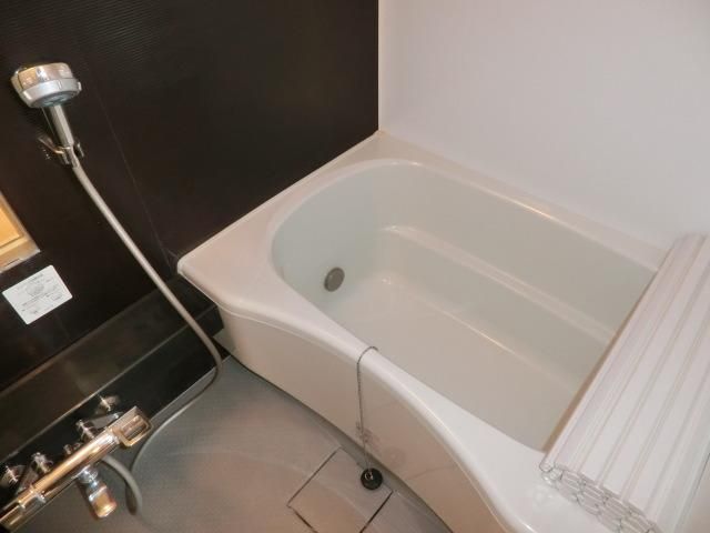 バス・シャワールーム　追炊き付バスルーム