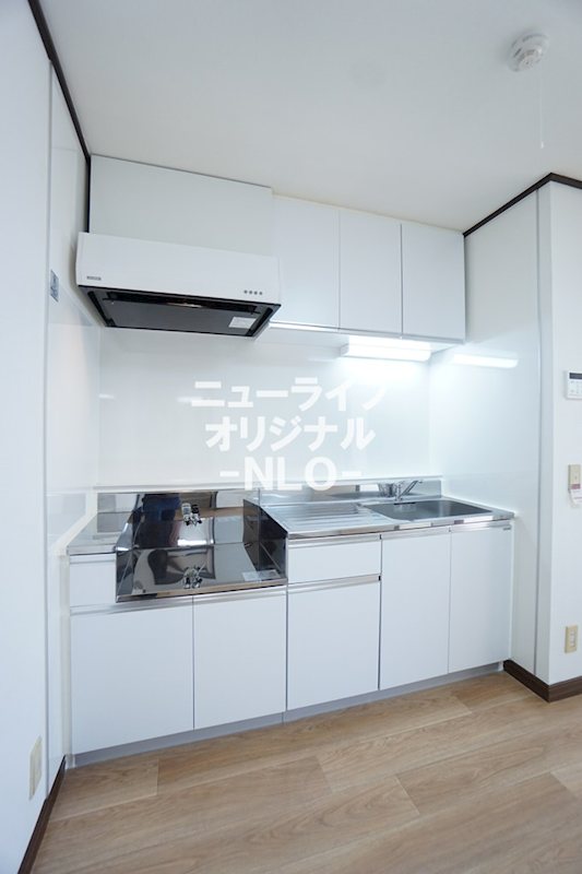 キッチン　コンロは設置幅・ガスの種別を確認の上、ご用意下さい☆