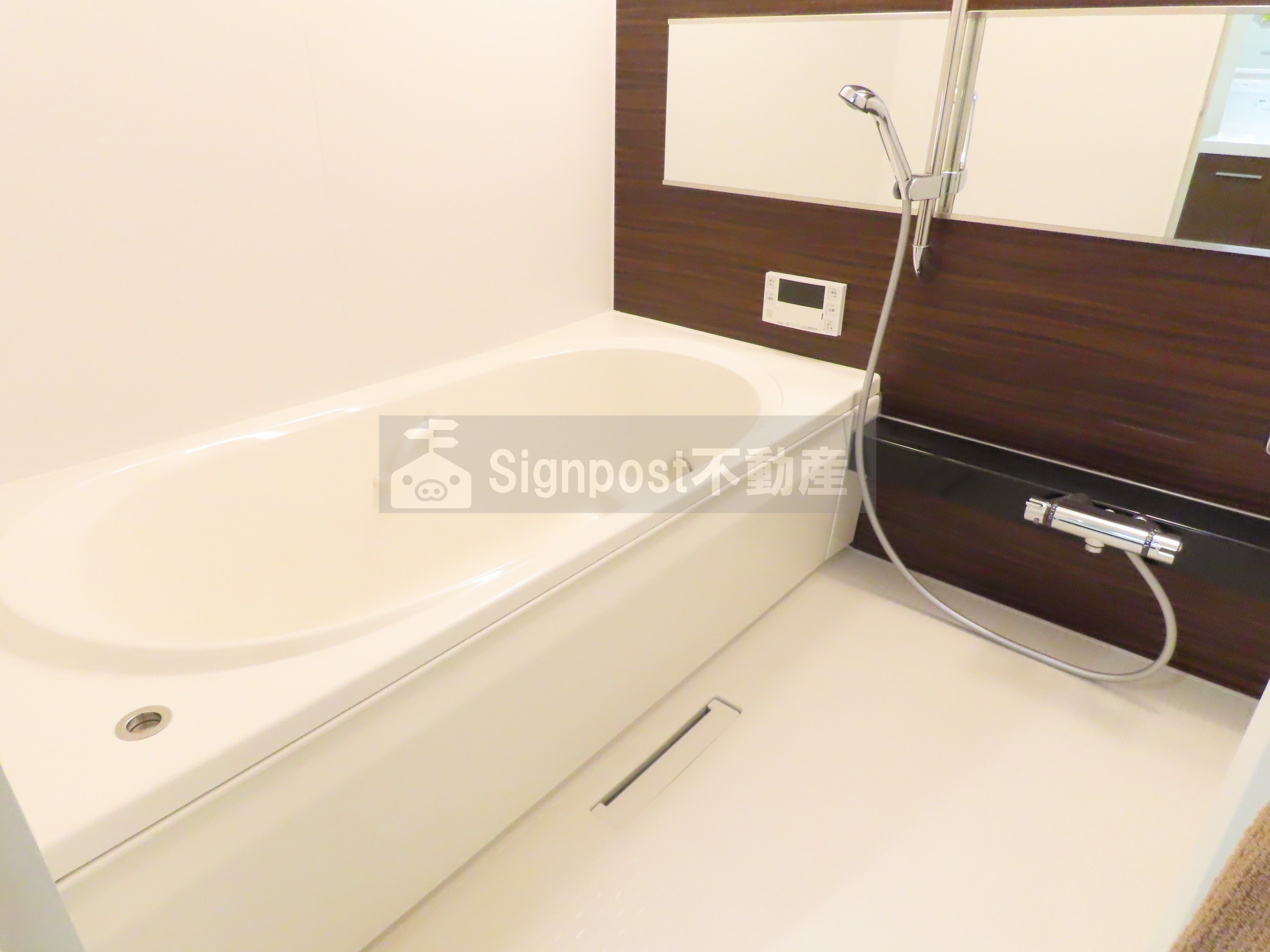 バス・シャワールーム　追焚・浴室乾燥付き