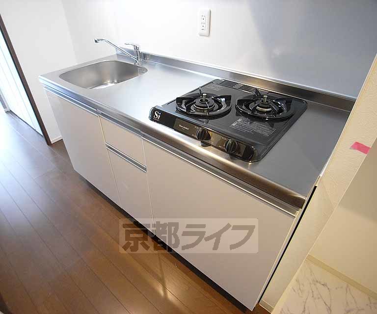 キッチン　大きなキッチンが導入されてます。