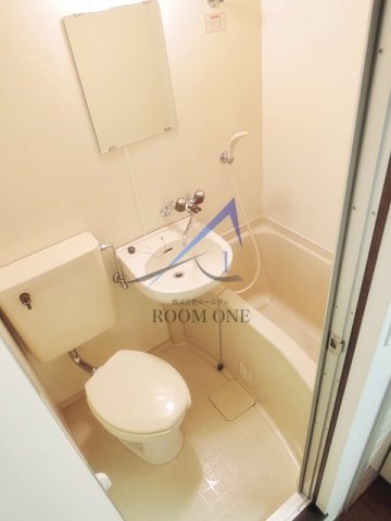 バス・シャワールーム　お風呂です。