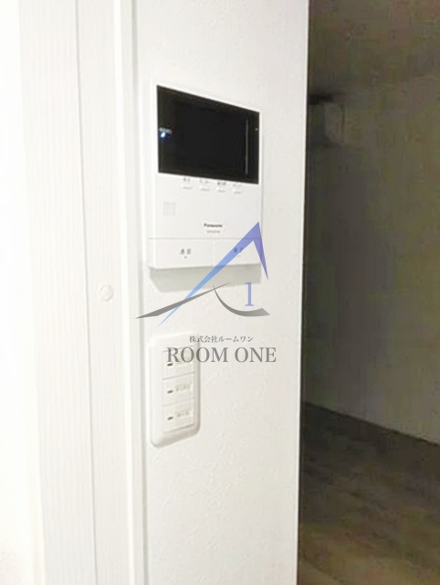 セキュリティ　モニター付きインターホンです。