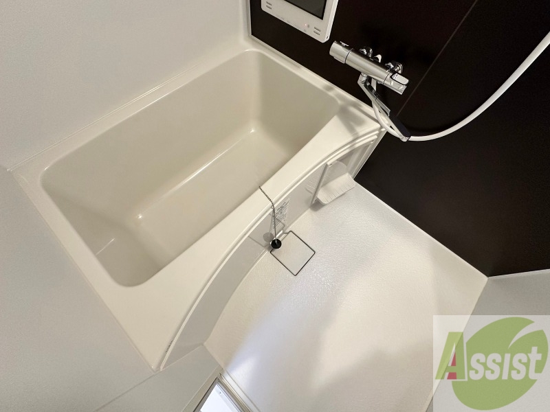 バス・シャワールーム　お風呂になります。一日の疲れを癒してくださいね。