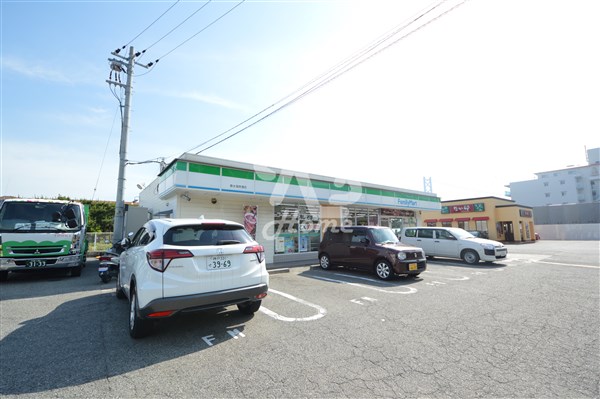 コンビニ　ファミリーマート 垂水海岸通店（コンビニ）まで833m