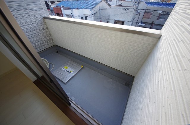 バルコニー　広々としたバルコニーです