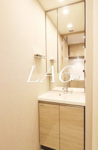 洗面設備　洗面台です。