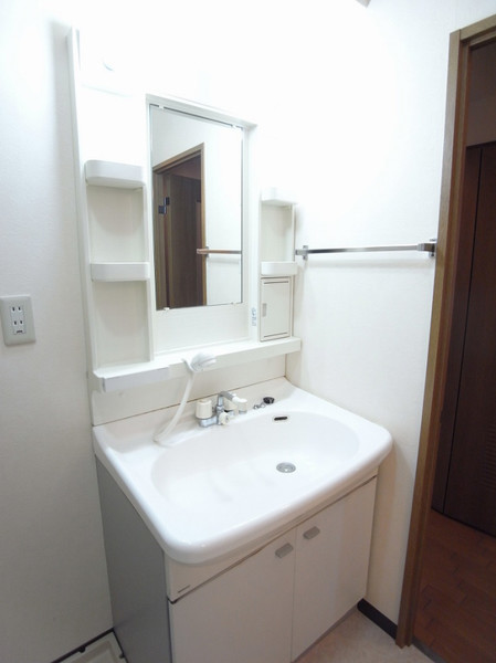 洗面設備　※反転タイプの写真です