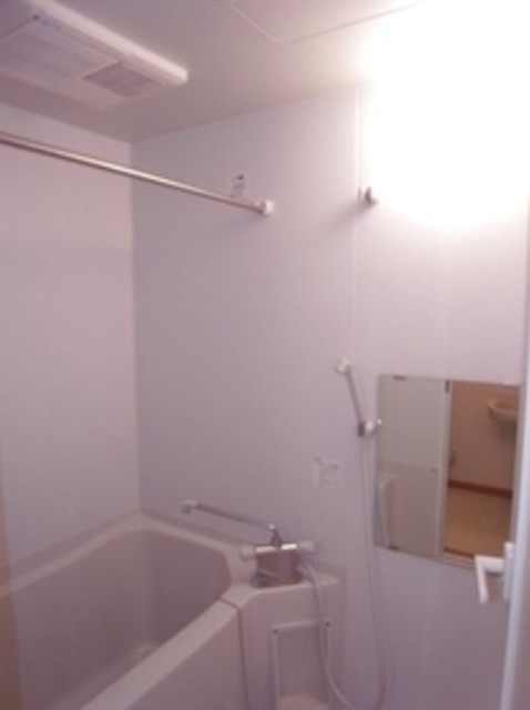 バス・シャワールーム　バスルーム