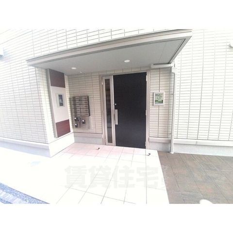 コンビニ　ファミリーマート　近鉄伏屋駅（コンビニ）まで262m