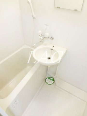 バス・シャワールーム　お風呂です。