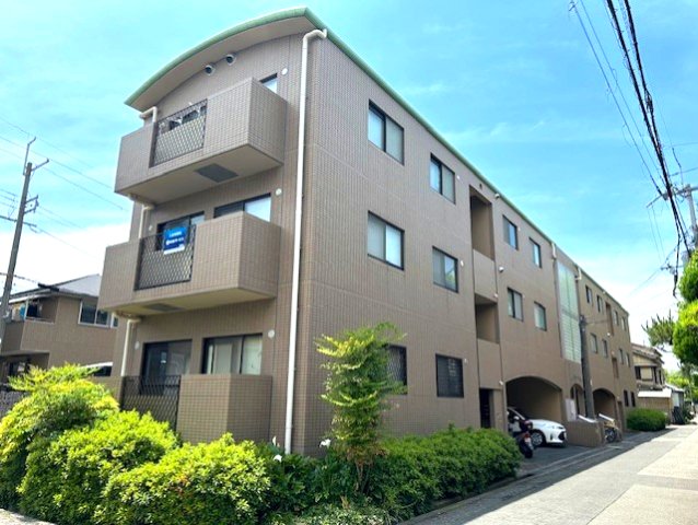 建物外観　外観は落ち着いています