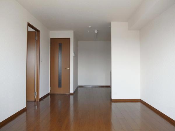 居室・リビング　内装