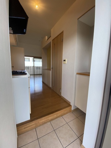 玄関　現況優先