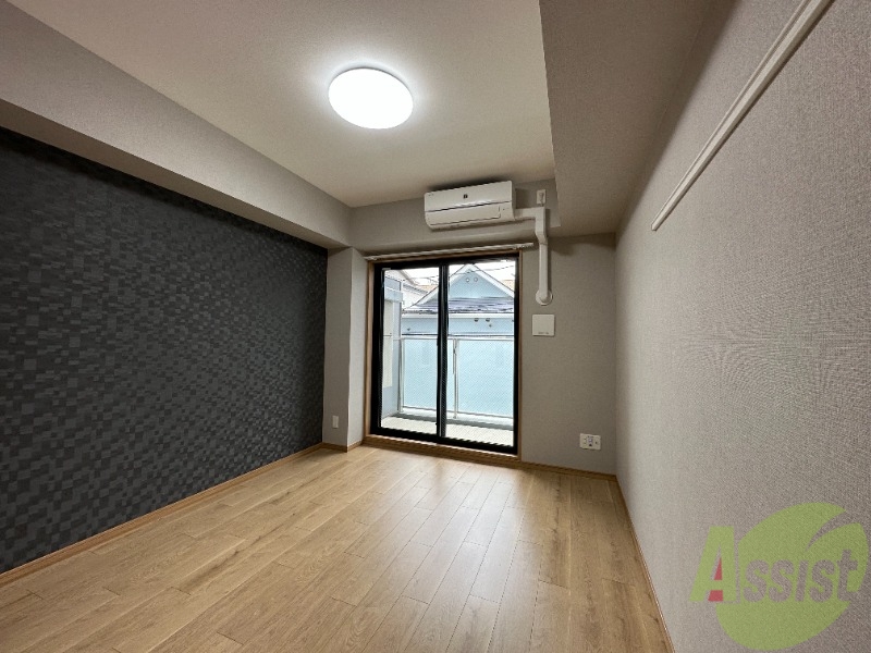 居室・リビング　アクセントクロスの色は現況優先となります。