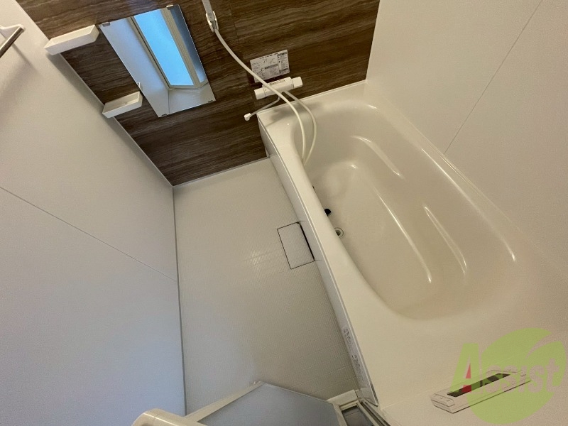 バス・シャワールーム　お風呂になります。一日の疲れを癒してくださいね。