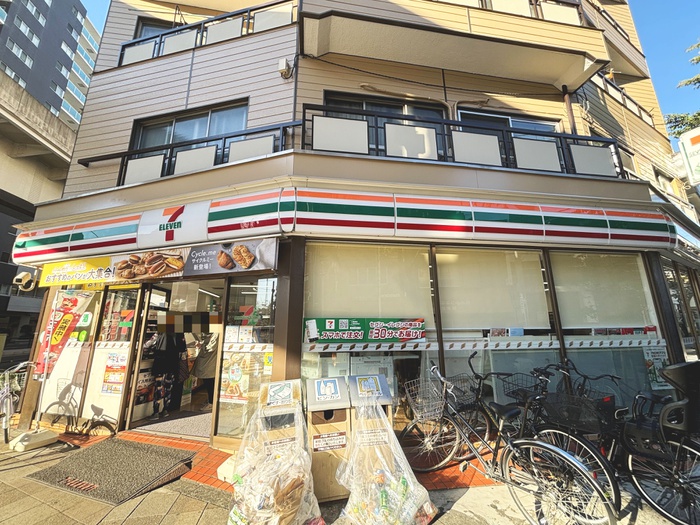 コンビニ　セブンイレブン　西日暮里六丁目店（コンビニ）まで230m