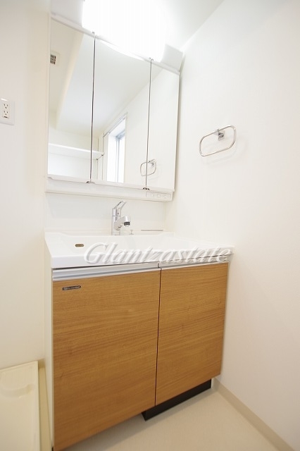 洗面設備　☆うれしい独立洗面台☆