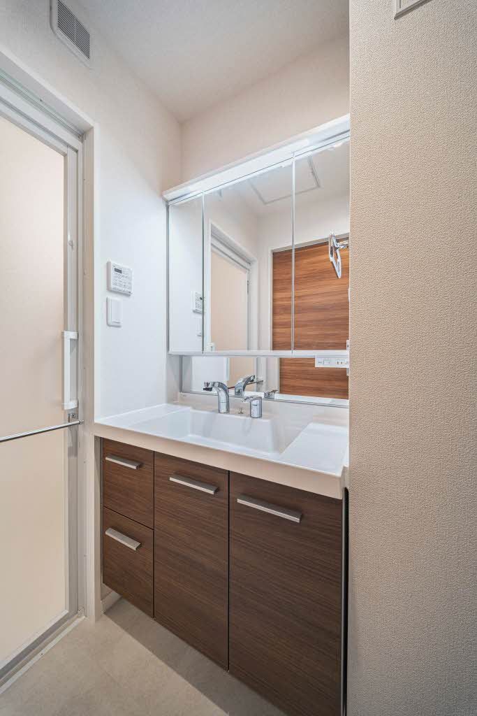 洗面設備　洗面化粧台