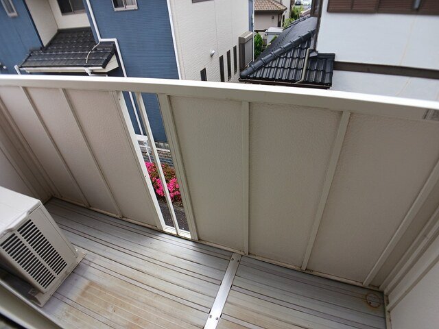 バルコニー　お洗濯にも便利なバルコニー付き