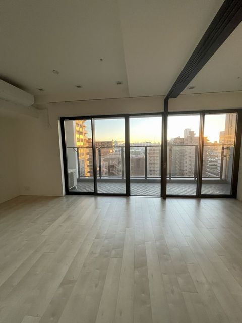 居室・リビング　ＬＤ約９．６帖・洋室約４．６帖