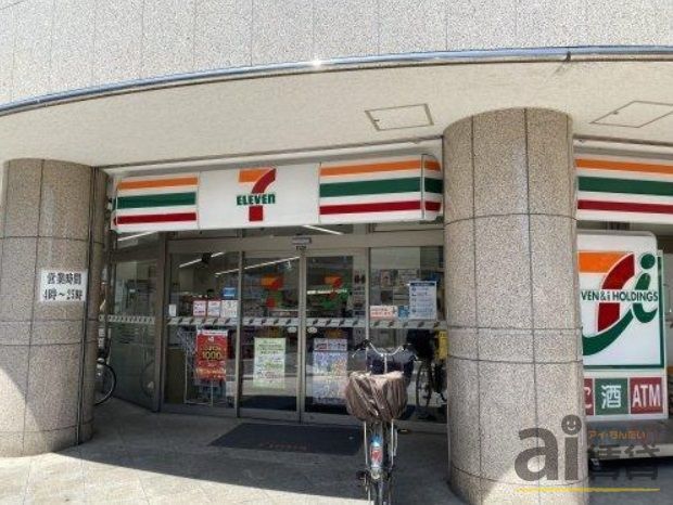 コンビニ　セブンイレブン小手指駅南口店（コンビニ）まで740m