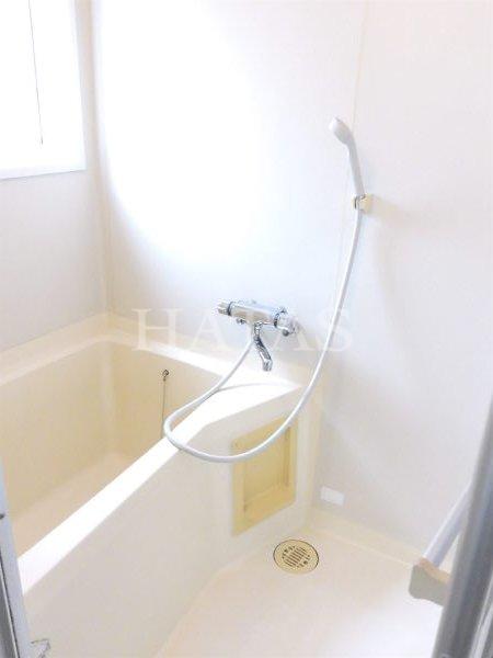 バス・シャワールーム　同物件別部屋です。