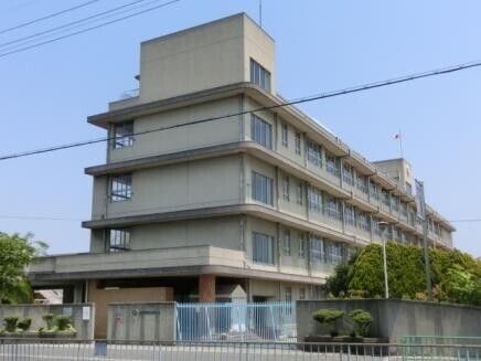 小学校　茨木市立東奈良小学校（小学校）まで406m