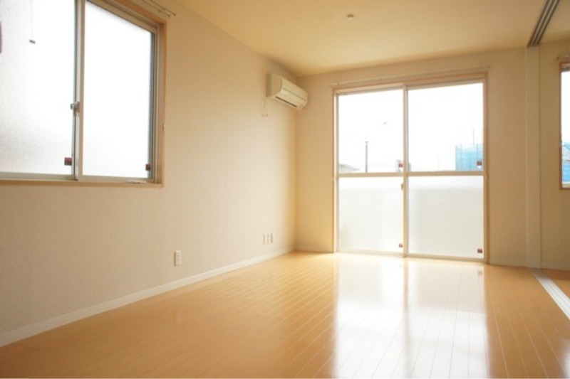 居室・リビング　図面と現状に相違がある場合には現状を優先