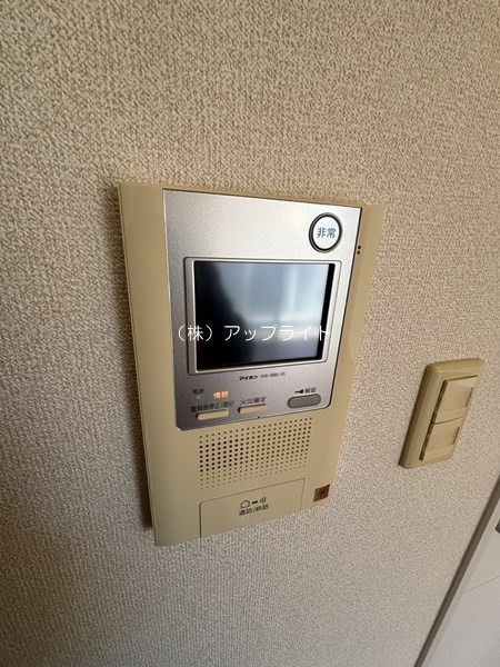 セキュリティ　モニター付インターホン