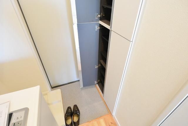玄関　★玄関スペースとシューズ収納です★