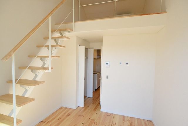 居室・リビング　★5.24帖の明るい洋室です★