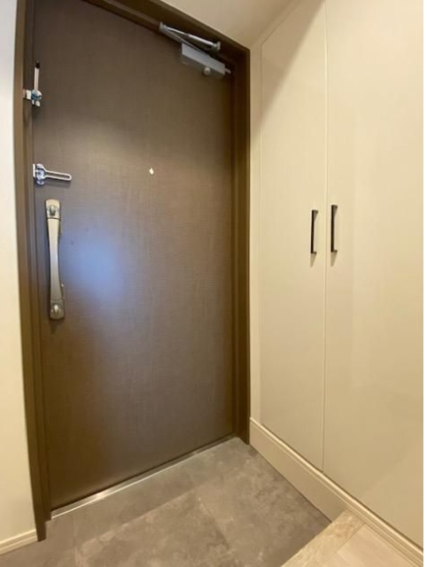 玄関　同仕様参考写真