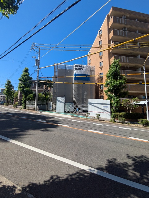 建物外観　建築中